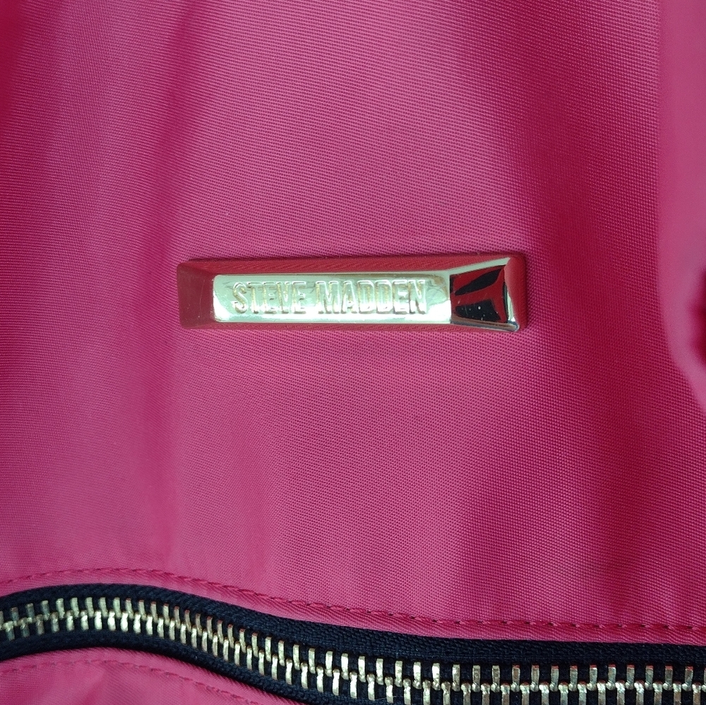 Steven Madden Nylon Logo Zipper Backpack - Picture 11 of 16
